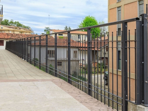 Recinzione modulare in acciaio a rapida installazione - immagine 4